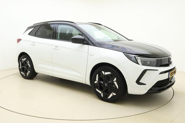 Opel Grandland 1.6 Turbo Plug-In Hybrid 300PK 4x4 GSe | Adaptive Cruise Control | 360° Camera | Stoelverwarming | Elektrische achterklep | Alcantara Bekleding | Camera | 19'' LM Velgen