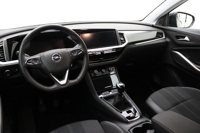 Opel Grandland 1.2 Turbo 130pk GS | Achteruitrijcamera | Climate control | Cruise control | LED verlichting | Navigatie | Privacy glass | Parkeersensoren
