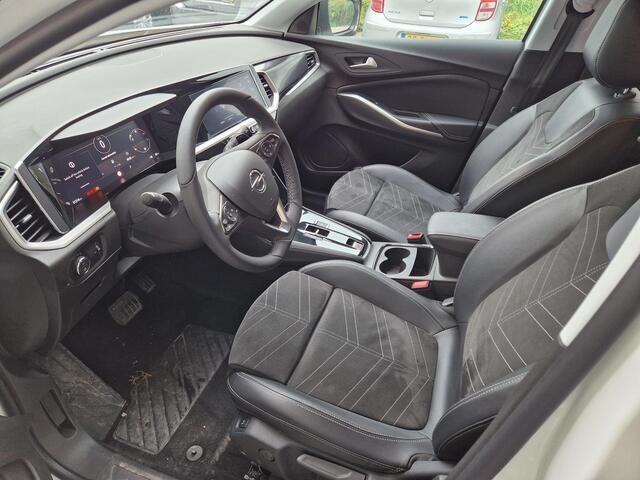 Opel Grandland 1.2 Turbo Ultimate | AGR - Stoelen | Climate & Cruise Control | 19INCH | Elektrische Achterklep | Stoelverwarming |