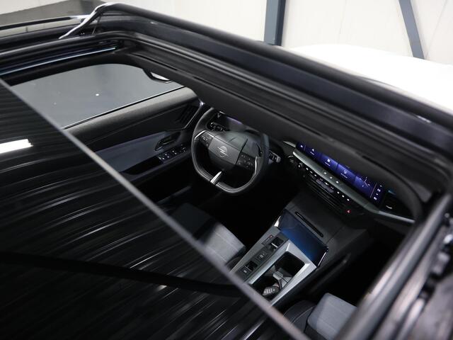 Opel Grandland Electric GS 73 kWh 210PK | 1ste eigenaar | Head-up display | AppleCarPlay/AndroidAuto | Schuifkanteldak | Navigatie | Adaptieve Cruise Control | Keyless | AGR Stoelen | Stoel/Stuur/Voorruitverwarming | FULL LED | 360'Camera | Isofix | Privacy Glass |