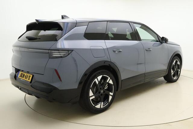 Opel Grandland 1.6 Turbo Plug-in-Hybrid GS | Lederen bekleding | Panoramisch Schuif/kanteldak | Trekhaak afneembaar | Climate control | AGR | Zwart dak