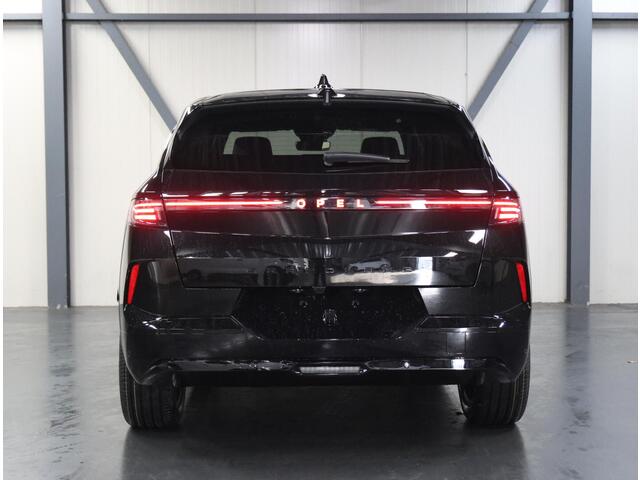 Opel Grandland Electric Business Edition 73 kWh 214PK | AGR-stoelen | Adaptieve Cruise Control | 360° Camera | Elektrische achterklep | FOCAL soundsystem | Warmtepomp | Head-up | Panorama dak |