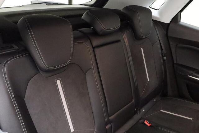 Opel Grandland 1.6 Turbo Plug-In Hybrid 300pk 4x4 GSe | Navigatie | Camera | Comfort stoelen | Elektrische achterklep | Stoel- en stuurverwarming | Adaptive Cruise control |