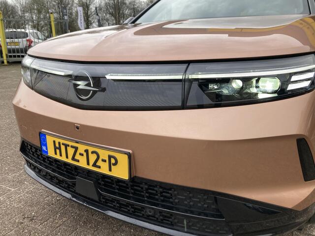 Opel Grandland Electric GS 73 kWh | 8 Jaar garantie | Elektrisch glazen panoramadak | 20" Lichtmetalen velgen | Full-Options