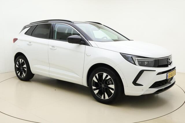 Opel Grandland 1.2 Turbo 130pk GS | Navigatie | LED Matrix koplampen | Winterpakket | Zwart dak | Electrische achterklep | Climate control | Bi-Color Lichtmetalen velgen | Parkeer assistent