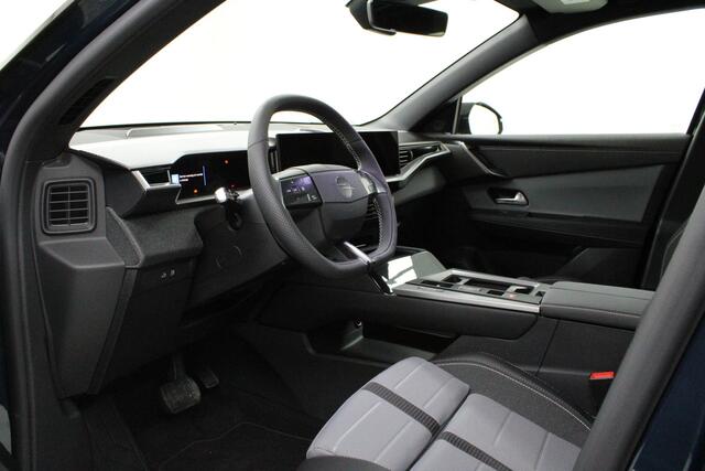 Opel Grandland 1.6 Turbo Plug-in-Hybrid Ultimate | Adapt. Cruise | Panoramadak | Head-Up Display | Trekhaak Afn. | Premium Soundinstallatie