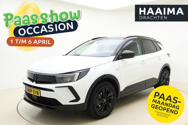 Opel Grandland 1.2 Turbo GS Black Pack | Automaat | Stoel- en stuurverwarming | Navigatie | Achteruitrijcamera | Comfort stoelen | Adaptive Cruise Control | Parkeersensoren voor en achter | Led verlichting | Climate Control