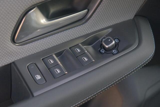 Opel Grandland 1.2 Turbo Hybrid 145pk eDCT6 GS | Navi | App Connect | Adaptive Cruise | Keyless | 360° Camera | Head-up Display | Matrix LED | Winter Pakket