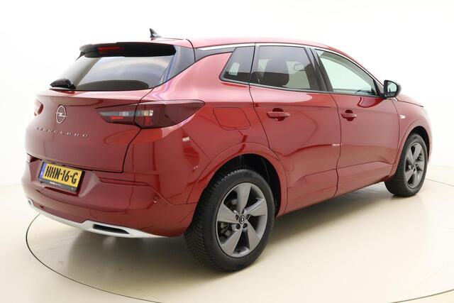 Opel Grandland 1.2 Turbo 130pk Automaat Level 3 | Adapt. Cruise control | Trekhaak | Elektrische achterklep | Climate control | Keyless | Camera | Verwarmd stuurwiel | LED verlichting | Lichtmetalen velgen | All-seasonbanden