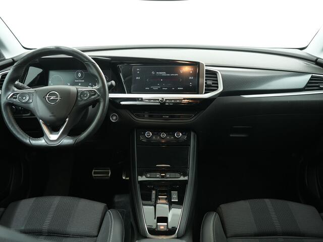 Opel Grandland 1.2 TURBO 130PK ULTIMATE EAT8 | Carplay | Voorruitverwarming | Camera