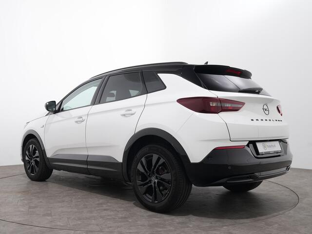 Opel Grandland 1.2 TURBO 130PK ULTIMATE EAT8 | Carplay | Voorruitverwarming | Camera