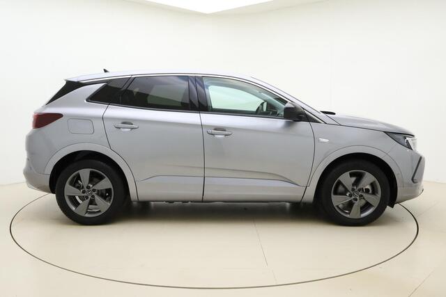 Opel Grandland 1.6 Turbo 225pk Automaat Plug-In Hybrid GS | Navigatie | Lederen bekleding | Stoelverwarming & ventilatie | Adapt. Cruise control | Camera | Keyless | Lichtmetalen velgen