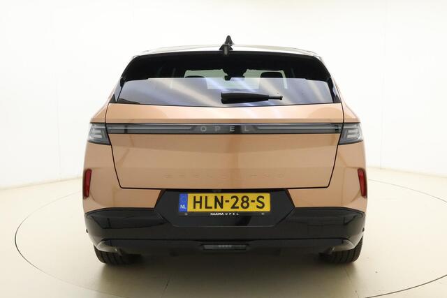 Opel Grandland Electric GS 73 kWh | Panoramisch Schuifdak | 20" Lichtmetalen velgen | Electrische achterklep | AGR Stoelen | Stoel & Stuurverwarming