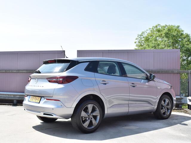 Opel Grandland 1.2 Turbo Level 2 Edition | CARPLAY | PARKEERSENSOREN | WINTERPAKKET | E.C.C. | 16.837km
