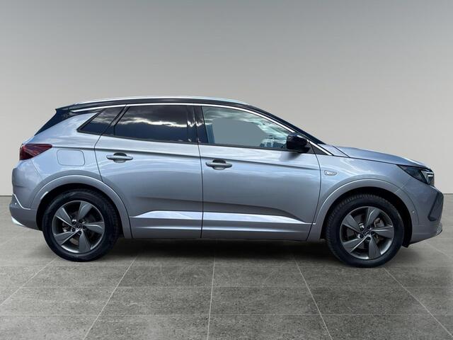 Opel Grandland Ultimate 1.6 PHEV Hybrid4 300pk e-EAT8 4x4 | ALCANTAR / LEDER | TREKHAAK | MATRIX LED | PURE PANEL | NAVI PRO | 360° CAMERA | WINTER PACK | ELEK. A.KLEP | ISOFIX |