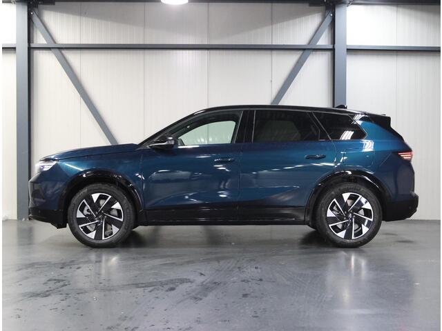 Opel Grandland 1.6 Turbo Plug-in-Hybrid GS | VOORRAAD = SNEL RIJDEN | IntelliLUX LED Matrix | AGR Voorstoelen | Stoel, Stuur verwarming | 360° Camera | Dodehoekdetectie |