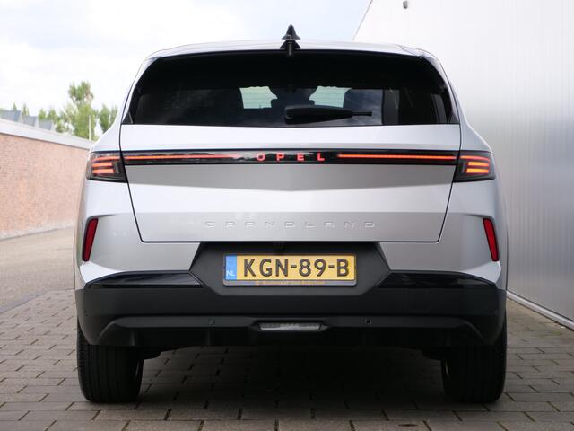 Opel Grandland 1.2 Turbo Hybrid GS 136 Pk Automaat Navi / DAB / Apple Carplay / Camera / Winterpakket