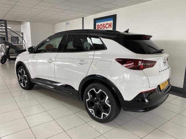 Opel Grandland 1.6 Turbo Hybrid4 Ultimate 300 Pk