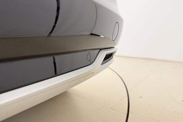 Opel Grandland 1.2 Turbo GS Line 130 PK Automaat | Elektrische achterklep | Navigatie | Keylss | AGR Stoelen | Stoel & Stuurverwarming | Two Tone Lichtmetalen velgen