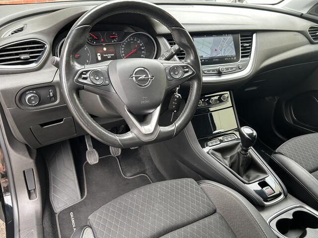 Opel Grandland X 1.2 Turbo Business Elegance | Apple Carplay/Android Auto | Stoelverwarming Voor + Achter |