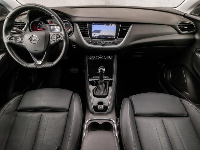 Opel Grandland X 1.2 Turbo Elegance Sport Automaat (APPLE CARPLAY, MEMORY SEATS, STOELVERWARMING/KOELING, LEDER, KEYLESS, SPORTSTOELEN, 360 CAMERA, LED KOPLAMPEN, NIEUWSTAAT)