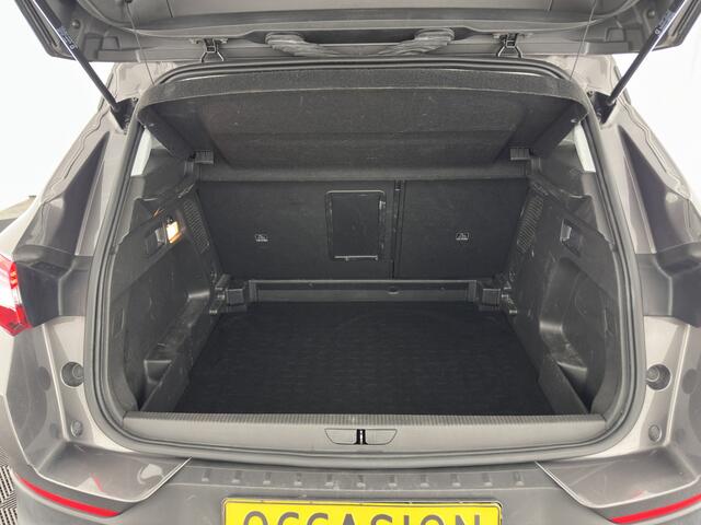 Opel Grandland X 1.5 CDTi Business Edition (INCL-BTW) Aut. *LEATHER-FABRIC | FULL-LED | NAVI-FULLMAP | BLIND-SPOT | HEATED-COMFORTSEATS | CAMERA | DAB+ | ECC | PRIVACY-GLASS | PDC | AMBIENT-LIGHT | CRUISE | 18''ALU*