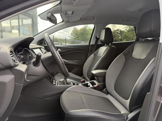 Opel Grandland X 1.2 Turbo Ultimate 1e Eigenaar,Navi,Clima,Cruise,Camera,Trekhaak,D riem v.v. bij 38.000 km,Apple Carplay,Stoelverwarming,6 Bak,131pk,APK tot 01-2026