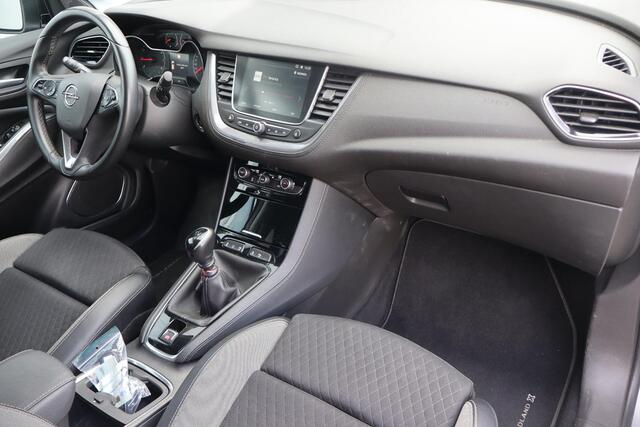 Opel Grandland X 1.2 Turbo Business Executive Climate control, Apple Carplay, Cruise control, Elektrische ramen, Trekhaak