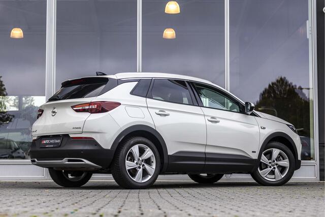 Opel Grandland X 1.6 Turbo Hybrid Elegance