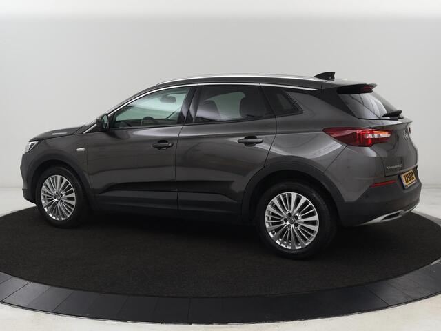 Opel Grandland X 1.2 Turbo Executive | Automaat | Carplay | Full LED | Comfortstoelen | Camera | Navigatie | Climate control | Keyless | Parkeerhulp | Cruise control