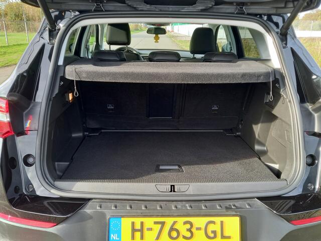 Opel Grandland X 1.2 Turbo Business Executive