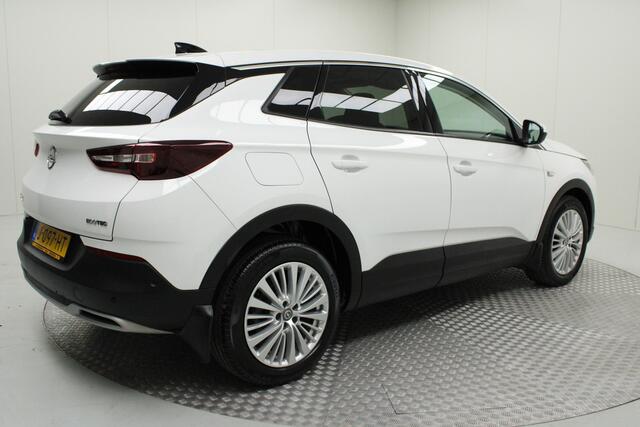Opel Grandland X 1.2 Turbo Innovation | climate control | pdc v/a + camera | elektr. achterklep | navi fullmap | carplay | panoramadak | dodehoek | keyless