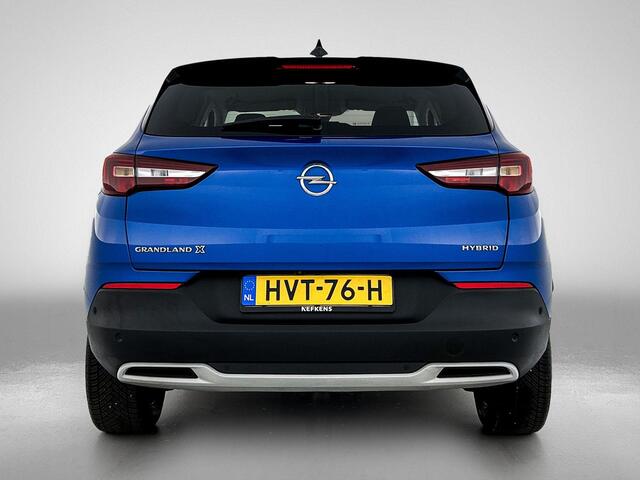 Opel Grandland X SUV Ultimate Hybrid 225PK AUTOMAAT | AppleCarPlay/AndroidAuto | Verwarmde/AGR-stoelen | Navigatie | Cruise Control | Keyless Start/Entry | FULL LED | Camera | Two-tone | Isofix | Privacy Glass | 1250KG TREKGEWICHT! |