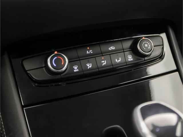 Opel Grandland X 1.2 Turbo Elegance Automaat (APPLE CARPLAY, GROOT NAVI, LM VELGEN, SPORTSTOELEN, CRUISE, PARKEERSENSOREN, NIEUWE APK, NIEUWSTAAT)