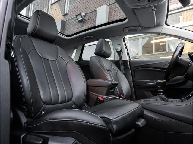 Opel Grandland X 1.2 Turbo Innovation ORG NL PANO LED CAMERA LEDER DODEHOEK STOELVERW EN VENTILATIE