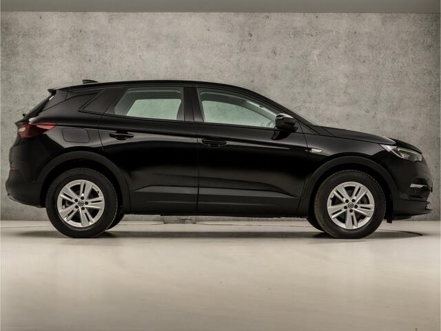 Opel Grandland X 1.2 Turbo Sport Automaat (APPLE CARPLAY, GROOT NAVI, LM VELGEN, SPORTSTOELEN, LED KOPLAMPEN, PARKEERSENSOREN, CRUISE, ELEK PAKKET, NIEUWSTAAT)