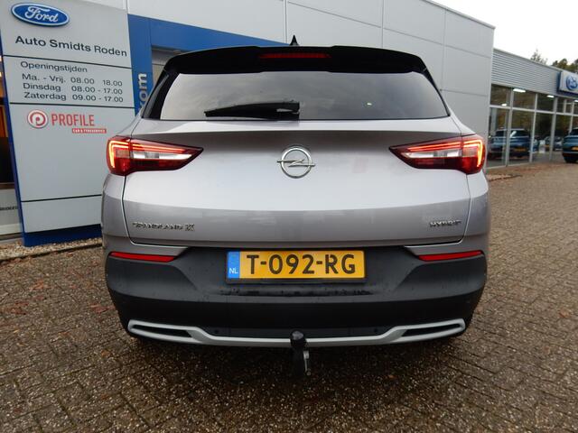 Opel Grandland X 1.6 Turbo Hybrid Elegance | Trekhaak | Camera | Stoelverwarming | LED | ISOFIX |