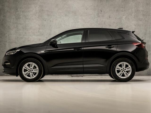 Opel Grandland X 1.2 Turbo Sport Automaat (APPLE CARPLAY, GROOT NAVI, GETINT GLAS, CRUISE, SPORTSTOELEN, PARKEERSENSOREN, LED KOPLAMPEN, NIEUWSTAAT)