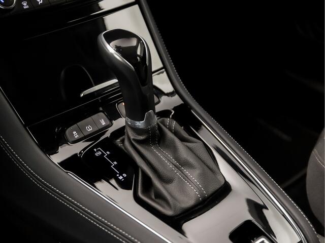 Opel Grandland X 1.2 Turbo Sport Automaat (APPLE CARPLAY, GROOT NAVI, GETINT GLAS, CRUISE, SPORTSTOELEN, PARKEERSENSOREN, LED KOPLAMPEN, NIEUWSTAAT)