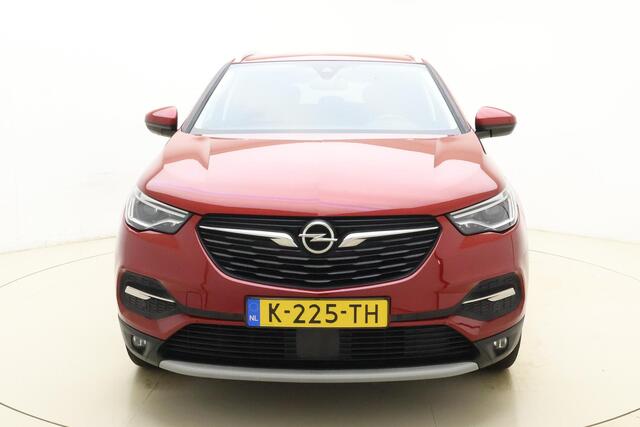 Opel Grandland X 1.2 Turbo Business Executive 130pk | Automaat | Navigatie | Camera | Climate Control | Stoel- Stuurverwarming | Cruise Control | AGR Stoelen