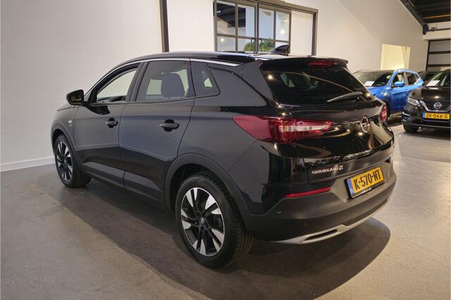 Opel Grandland X 1.2 Turbo Business Edition - Stoel/Stuurverwarming - Apple Carplay/Android Auto - 18' - LED