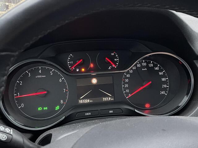 Opel Grandland X 1.2 Turbo Business Executive - Navigatie - Trekhaak - Climate Control - Blind Spot