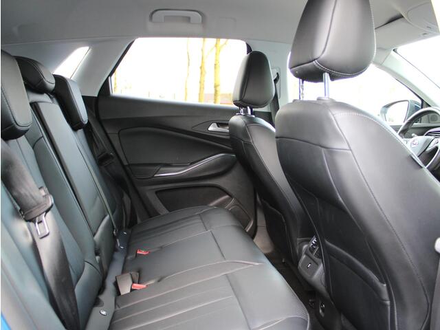 Opel Grandland X 1.6 Turbo Hybrid4 Ultimate | Navi / Leder / Camera