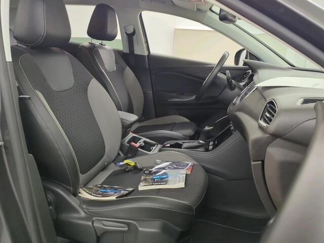 Opel Grandland X 1.2 Turbo Innovation 1e Eigenaar | Volledig Onderh | BTW | NL-Auto | Camera | Navi | Carplay | Elek Klep | Climate | Cruise | DAB | Full Led | Keyless | Bots | PDC |