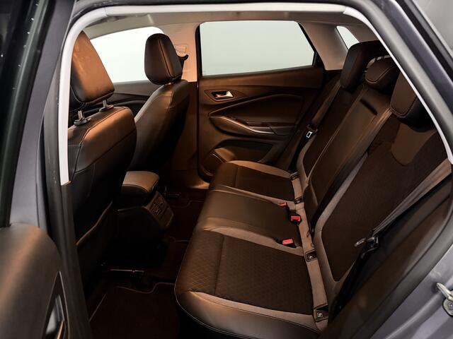 Opel Grandland X 1.2 Turbo Business Elegance Half leder, 360 Camera, Navi, Keyless start, Winterpakket, Rijstrook correctie, Elektrische achterklep