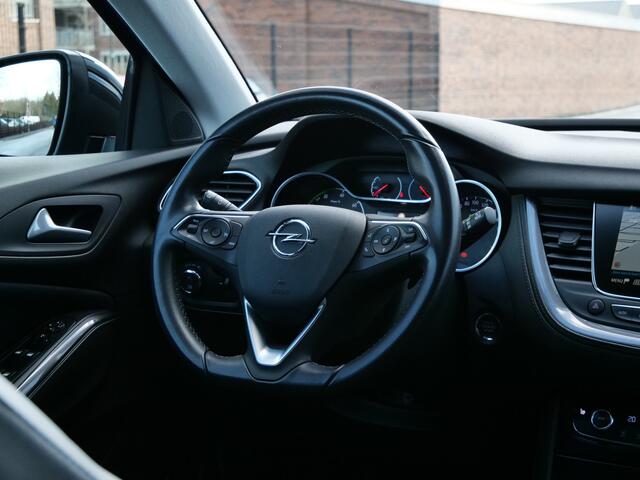 Opel Grandland X 1.6 Turbo Hybrid4 Ultimate 300 Pk Automaat Navi / DAB / Apple Carplay / Camera / Stoelverwarming