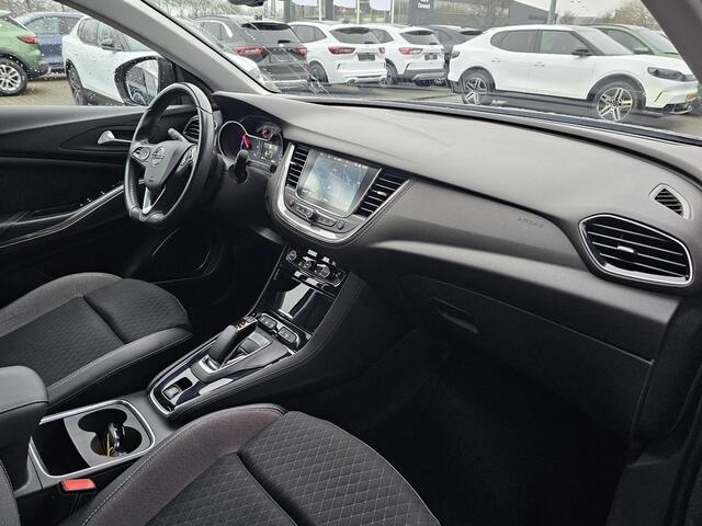 Opel Grandland X 1.6 Turbo Hybrid4 Ultimate Plug in hybrid | Stoelverwarming | Elektrisch bedienbare achterklep | Achteruitrijcamera | Half leder | LED verlichting | Trekhaak | PDC v+a