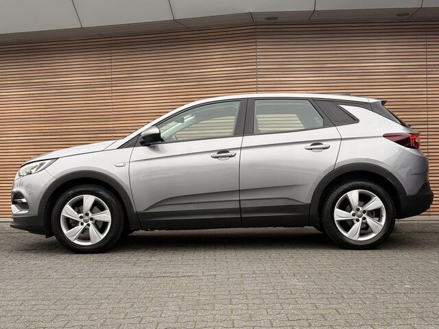 Opel Grandland X 1.2 Turbo Business Executive Navi / Carplay / Stoel en Stuur verwarming / AGR