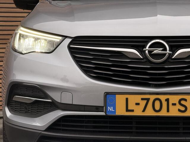 Opel Grandland X 1.2 Turbo Business Executive Navi / Carplay / Stoel en Stuur verwarming / AGR