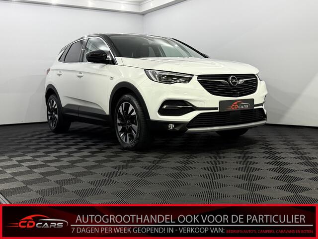 Opel Grandland X 1.2 Turbo Business Executive Half leder, Camera, Navi, Rijstrook correctie, A start stop, Keyless start, Clima, Elektrische achterklep